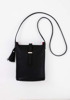 パーティーバッグ　HIROKO KOSHINO hiroko koshino bag featuring a structured silhouette with an avant