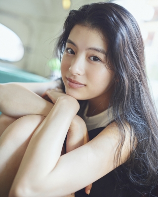 出口夏希 生写真　L判　２００枚セット　13 Amazon.co.jp: 出口夏希1st写真集 liberte : おもちゃ