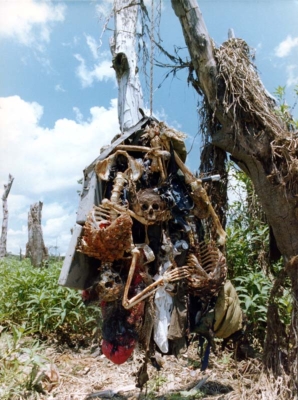 Cannibal Holocaust | HMV&BOOKS online : Online Shopping