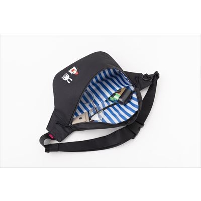 CUNE(R)×からあげクン BODY BAG【ローソン・HMV限定