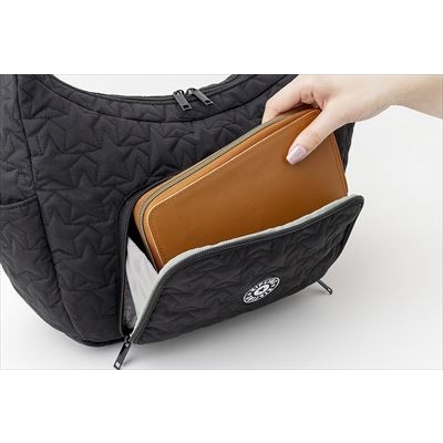 Kipling 整理上手な8ポケット星柄キルティングバッグBOOK : ブランド