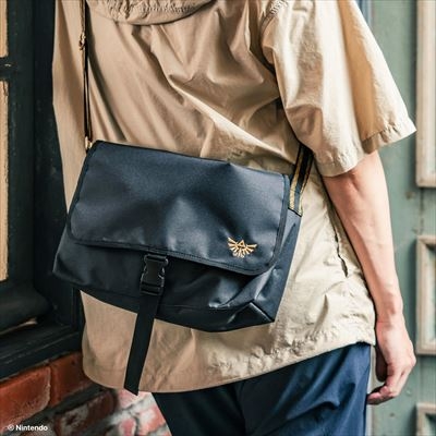 ゼルダの伝説 ハイラルの紋章ショルダーバッグBOOK : ブランド