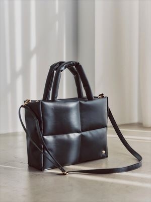LA BAGAGERIE レザー調キルティングトートバッグBOOK : ブランド