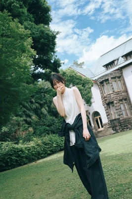 的野美青　直筆サイン入りポスター 櫻坂46 的野美青 Addiction 直筆サイン入りポスター - メルカリ