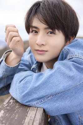 柏木悠 まとめ売り Amazon.co.jp: 【Amazon.co.jp 限定】柏木悠 1st 写真集 19