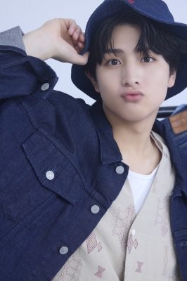柏木悠 1st 写真集 19 → 20 : 柏木悠 (超特急ハル) | HMV&BOOKS
