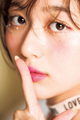 加藤栞1st写真集「タイトル未定」 : 加藤栞 | HMV&BOOKS online