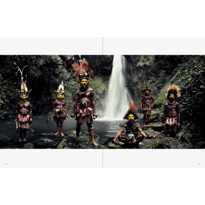 BEFORE THEY PASS AWAY 彼らがいなくなる前に BEFORE THEY PASS AWAY 彼らがいなくなる前に ｜ 写真：ジミー