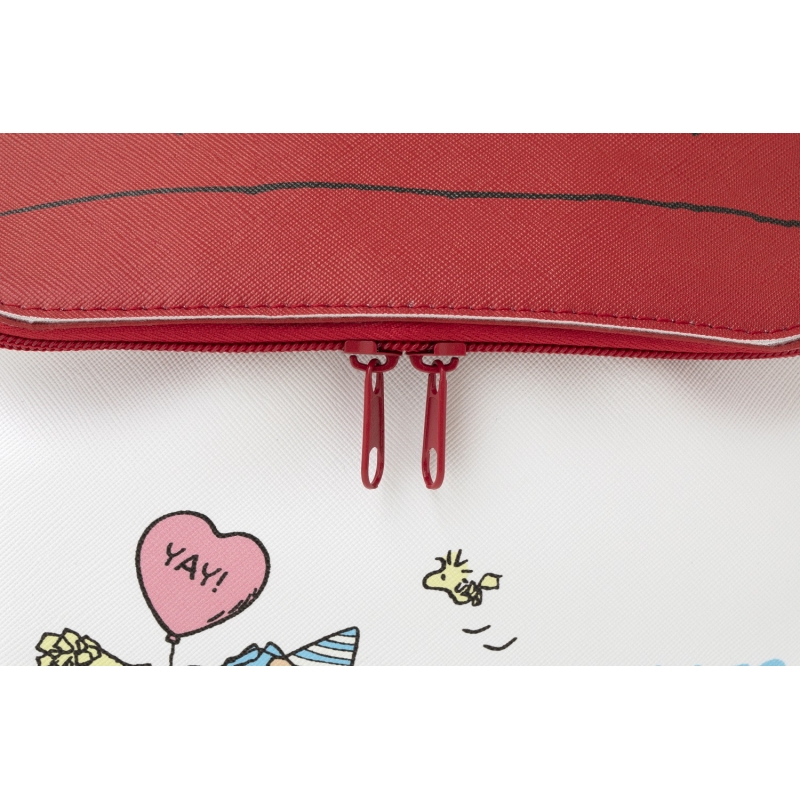 Snoopy スヌーピーハウスの収納ポーチ Book Peanuts 70th Limited Design ブランド付録つきアイテム Hmv Books Online