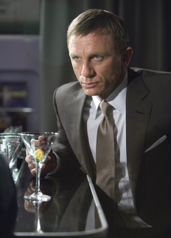 007 慰めの報酬 スチールブック 4K ULTRA HD 日本語音声・字幕 Amazon.co.jp: 007／慰めの報酬 [Blu-ray] : ダニエル・クレイグ