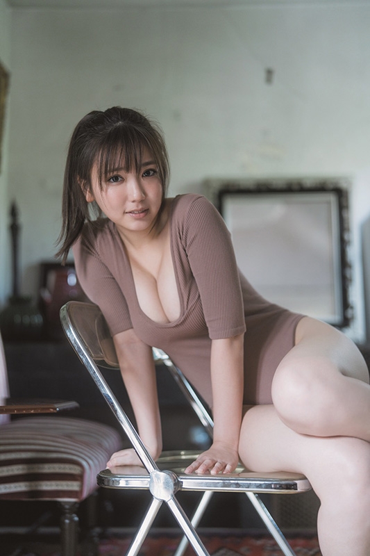 沢口愛華　直筆　サイン入り　パネル　blt  graph  限定　レア　新品写真 m92910476092_1.jpg?1738634881