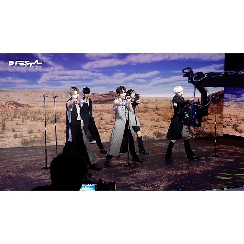 D'FESTA THE MOVIE TOMORROW X TOGETHER version/DVD : TOMORROW