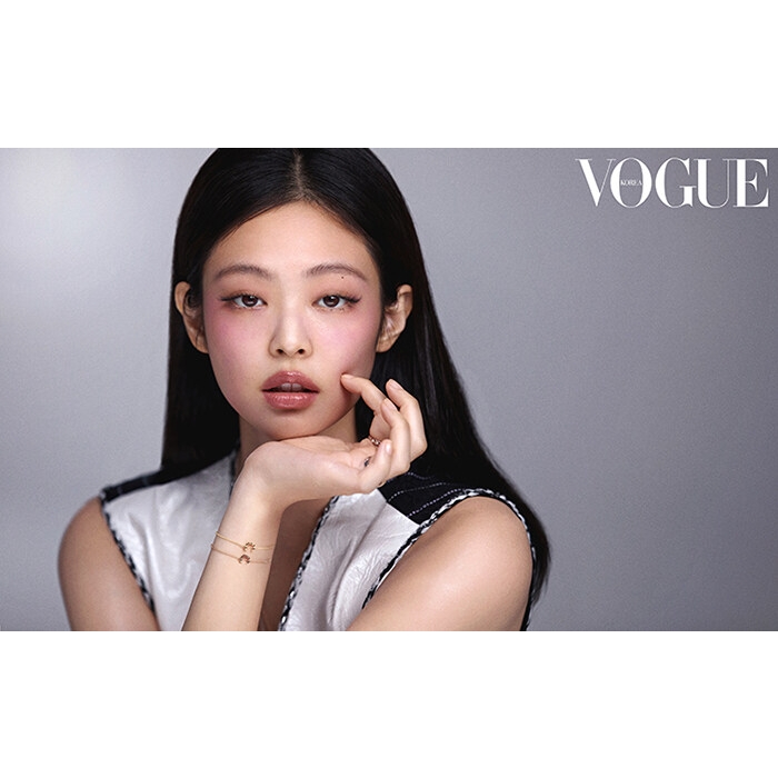 VOGUE KOREA 2023年2月号【表紙：ジェニー（BLACKPINK）A】 : Magazine