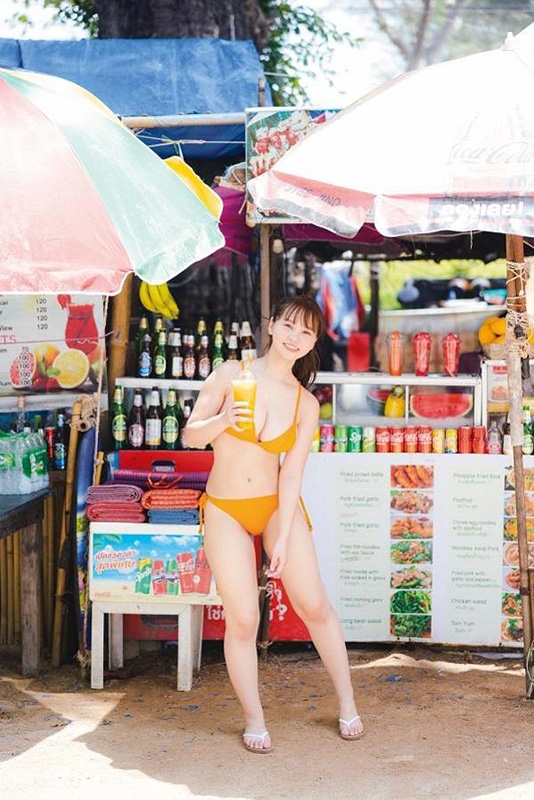 本郷柚巴 ポストカード C 本郷柚巴 卒業記念写真集 どこを見ればいい？』 HMV&BOOKS online限定特典：ポストカードA》NMB48本郷柚巴 卒業