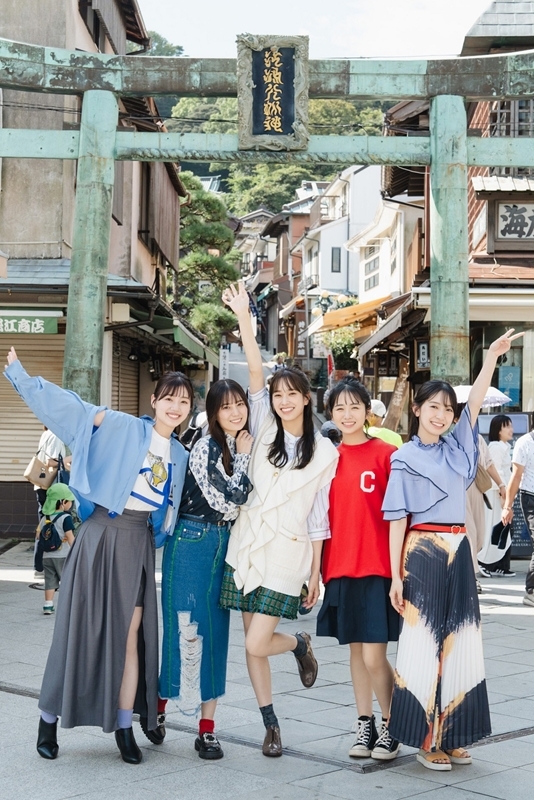 【送料無料】土村芳さん掲載ページ（ポスターサイズ）#7335 三省堂書店限定特典ポストカード付】『櫻坂46 土生瑞穂1st