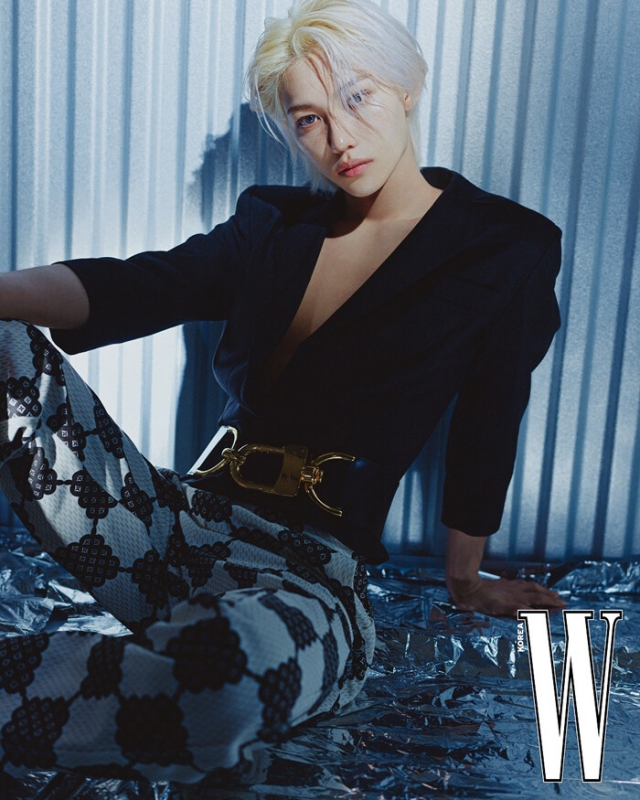 Harper's Bazaar 2023年 10月号(Korea)表紙: ジェニー(Blackpink