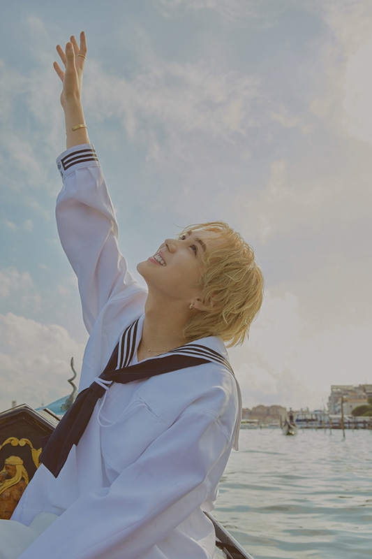 Loppi・HMV限定特典：オリジナルトレカ》吉野北人 2nd写真集