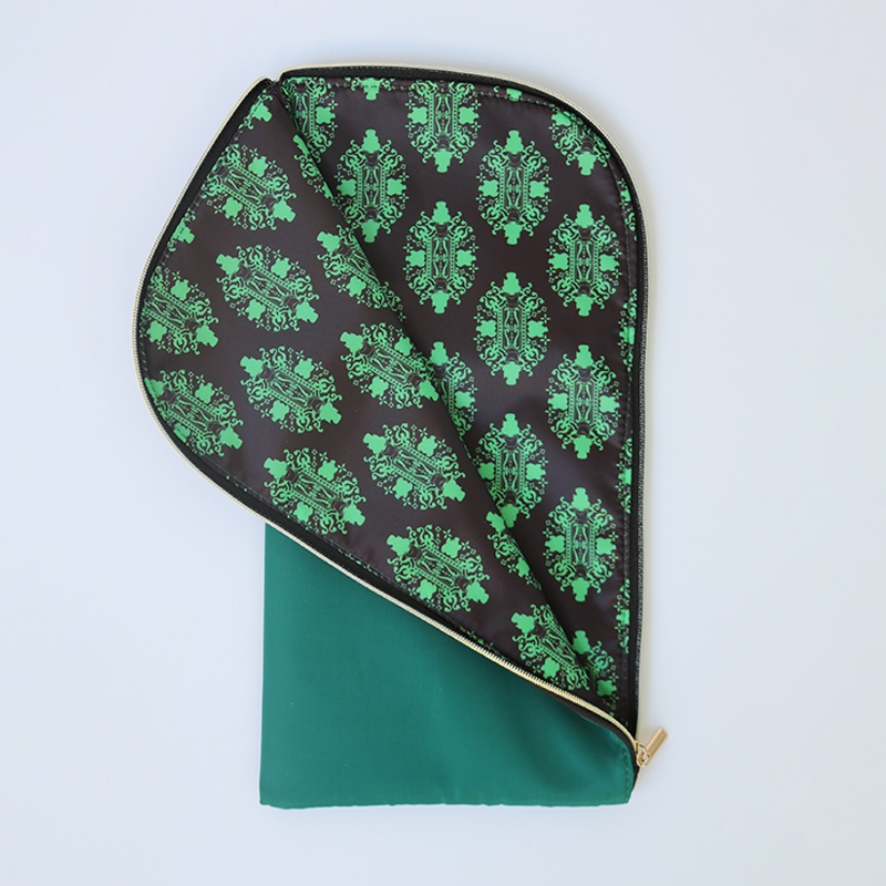 TWS ペンラケース Gsl1DAfasAMqcpd.jpg