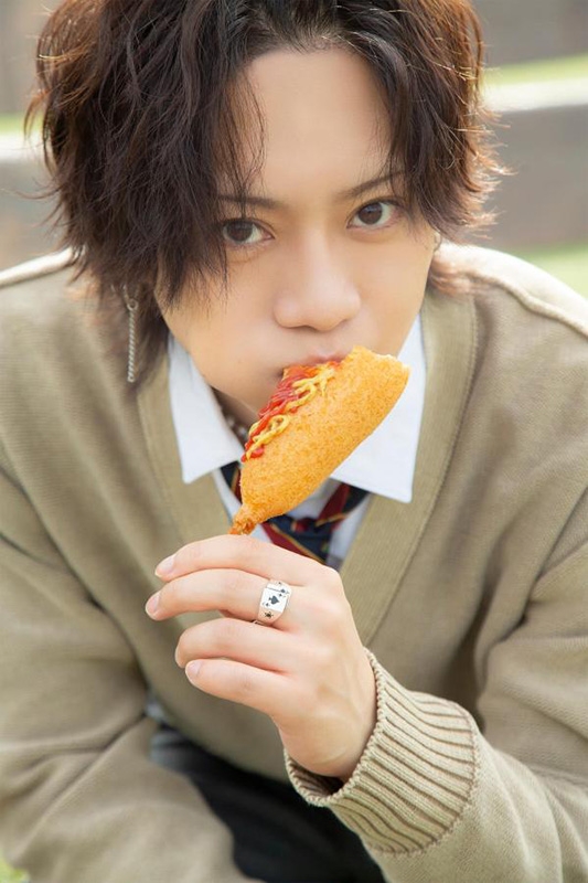 佐藤流司4th写真集 Reason : 佐藤流司 | HMV&BOOKS online