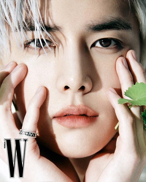 W Korea MEN 2025年 4月号【表紙：ビョン・ウソク C