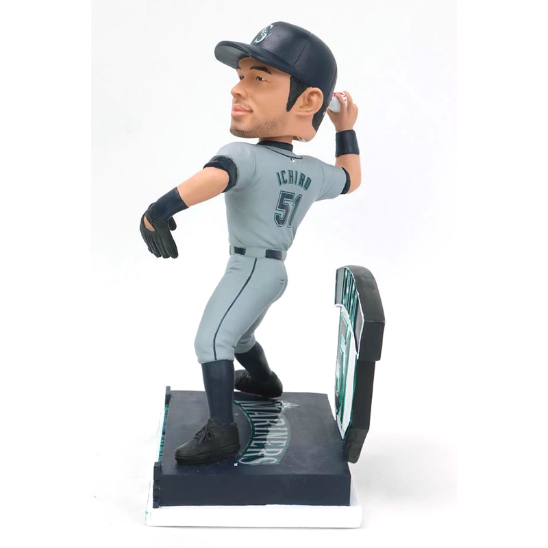 イチロー ボブルヘッド 51番 FOCO Ichiro Suzuki Seattle Mariners Area 51 Bobblehead FOCO