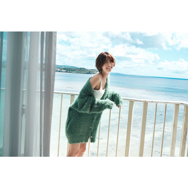 岡崎紗絵 2nd 写真集 Lupinus 直筆サイン入り　新品未使用 岡崎紗絵 2nd 写真集 Lupinus : 岡崎紗絵 | HMV&BOOKS online