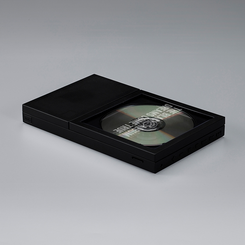 DREAMS COME TRUE「THE BLACK ◯ ALBUM」×km5 コラボCDプレーヤー