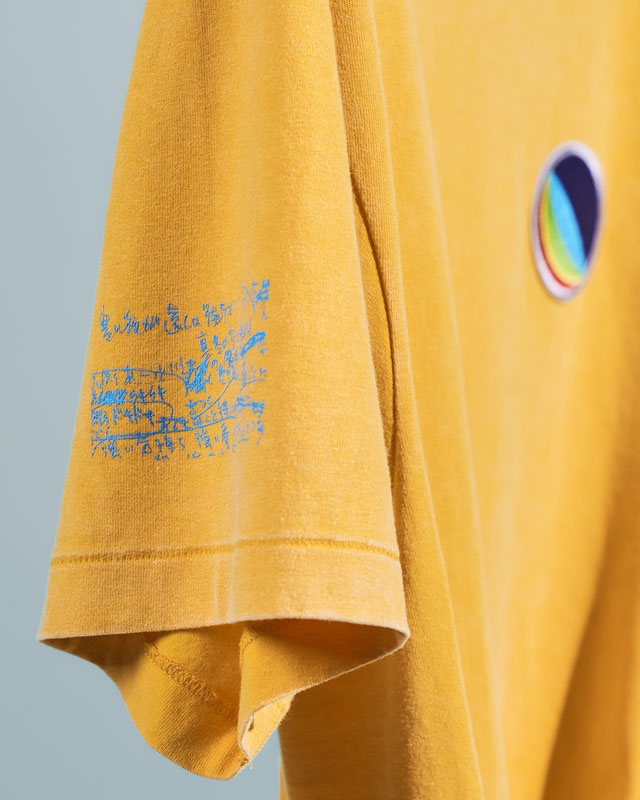 小沢健二 ビッグワッペンフェードT イエロー Lサイズ 黄色 Tシャツ ビッグワッペンフェードT《イエロー》Sサイズ : 小沢健二 | HMV&BOOKS