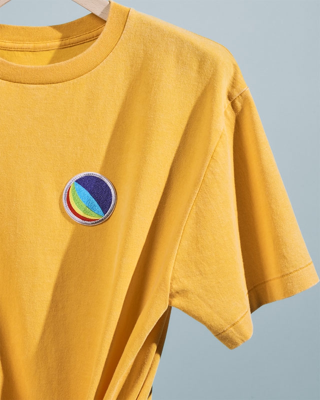 小沢健二 ビッグワッペンフェードT イエロー Lサイズ 黄色 Tシャツ ビッグワッペンフェードT《イエロー》Mサイズ : 小沢健二 | HMV&BOOKS