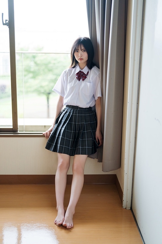HMV&BOOKS online限定特典：渡辺莉奈（日向坂46）ポストカードA