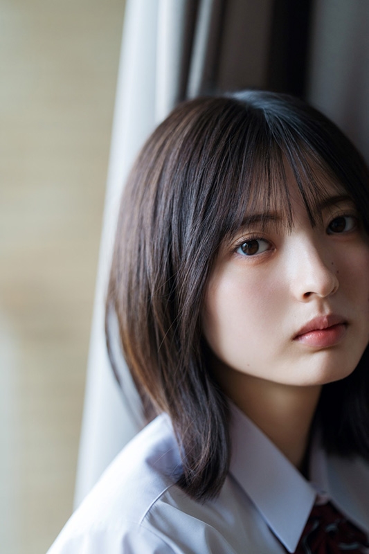 HMV&BOOKS online限定特典：渡辺莉奈（日向坂46）ポストカードB