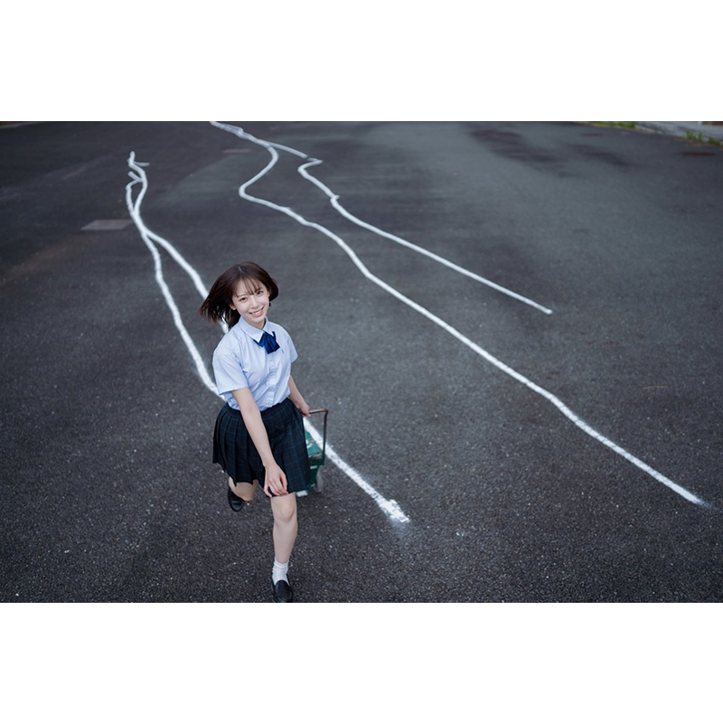 HMV&BOOKS online限定特典：山田桃実（櫻坂46）ポストカード》B.L.T.
